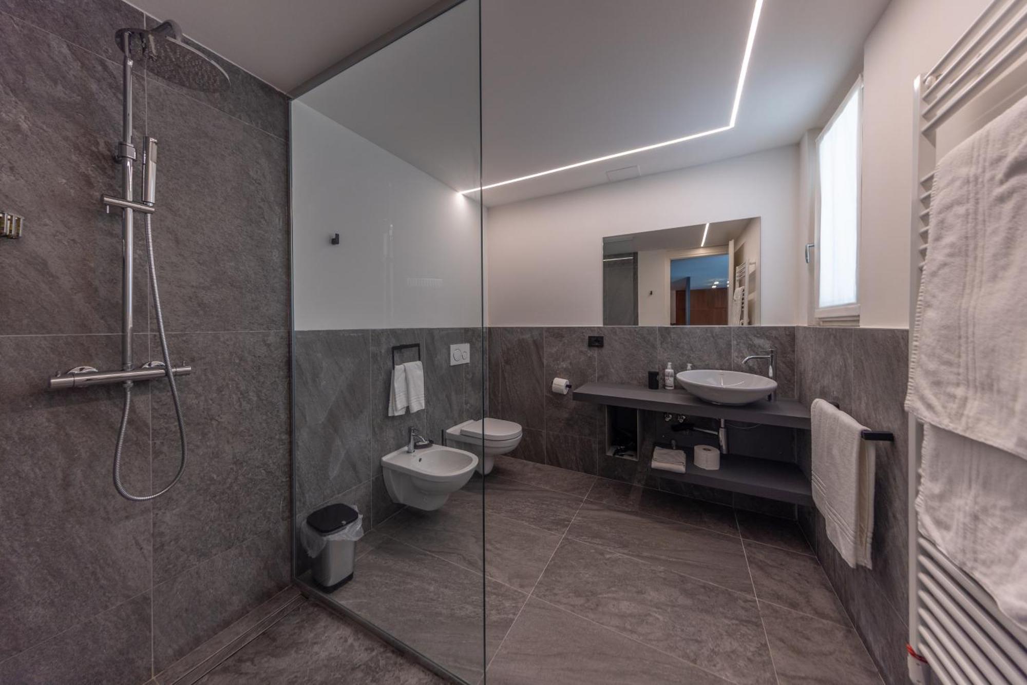 La Barchessa Loft & Rooms - Free Parking Trento Kültér fotó