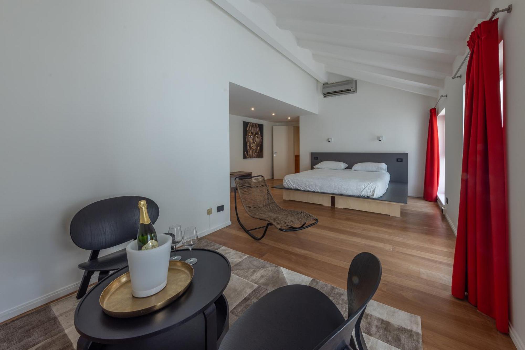 La Barchessa Loft & Rooms - Free Parking Trento Kültér fotó